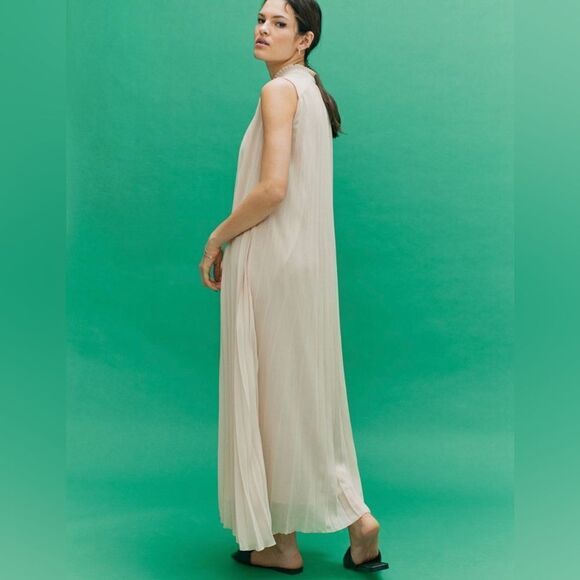 H&M Pleated Light Beige Dress - Picture 3 of 7